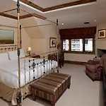 The Arrabelle At Vail Square, A Rockresort