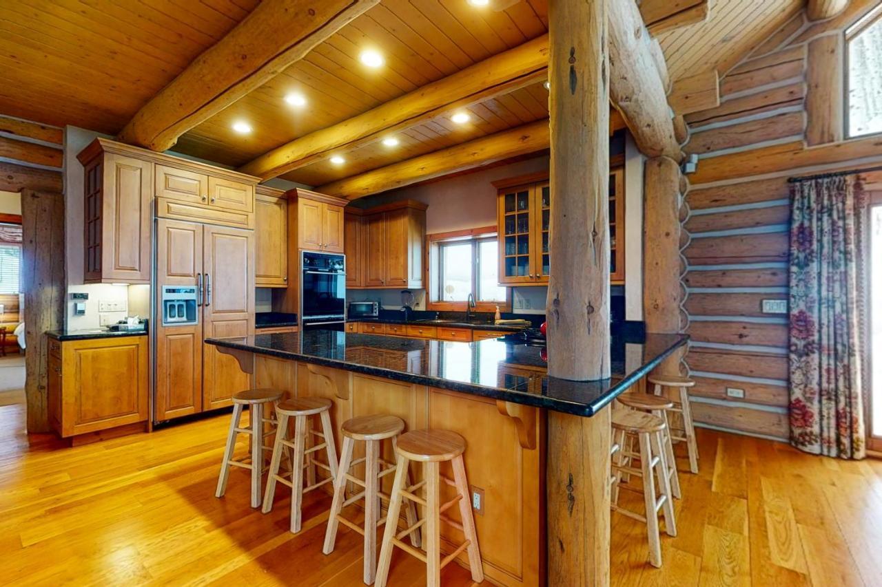 Spacious Mountain Retreat In East * Vail