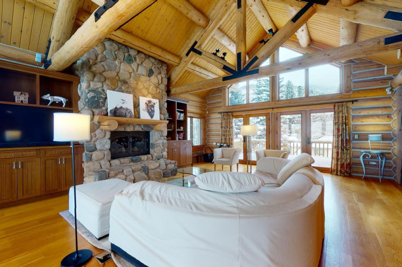 Spacious Mountain Retreat In East * Vail