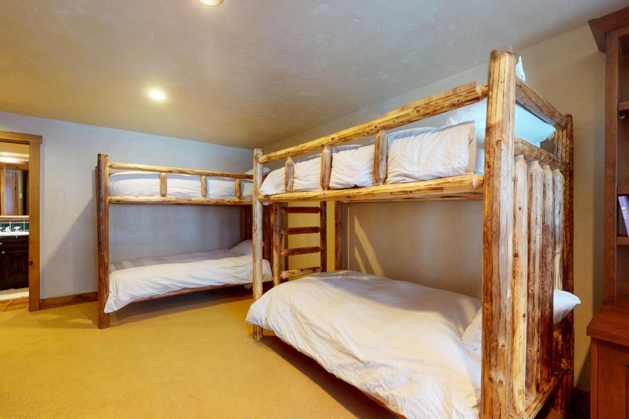 Holiday home Spacious Mountain Retreat In East Vail