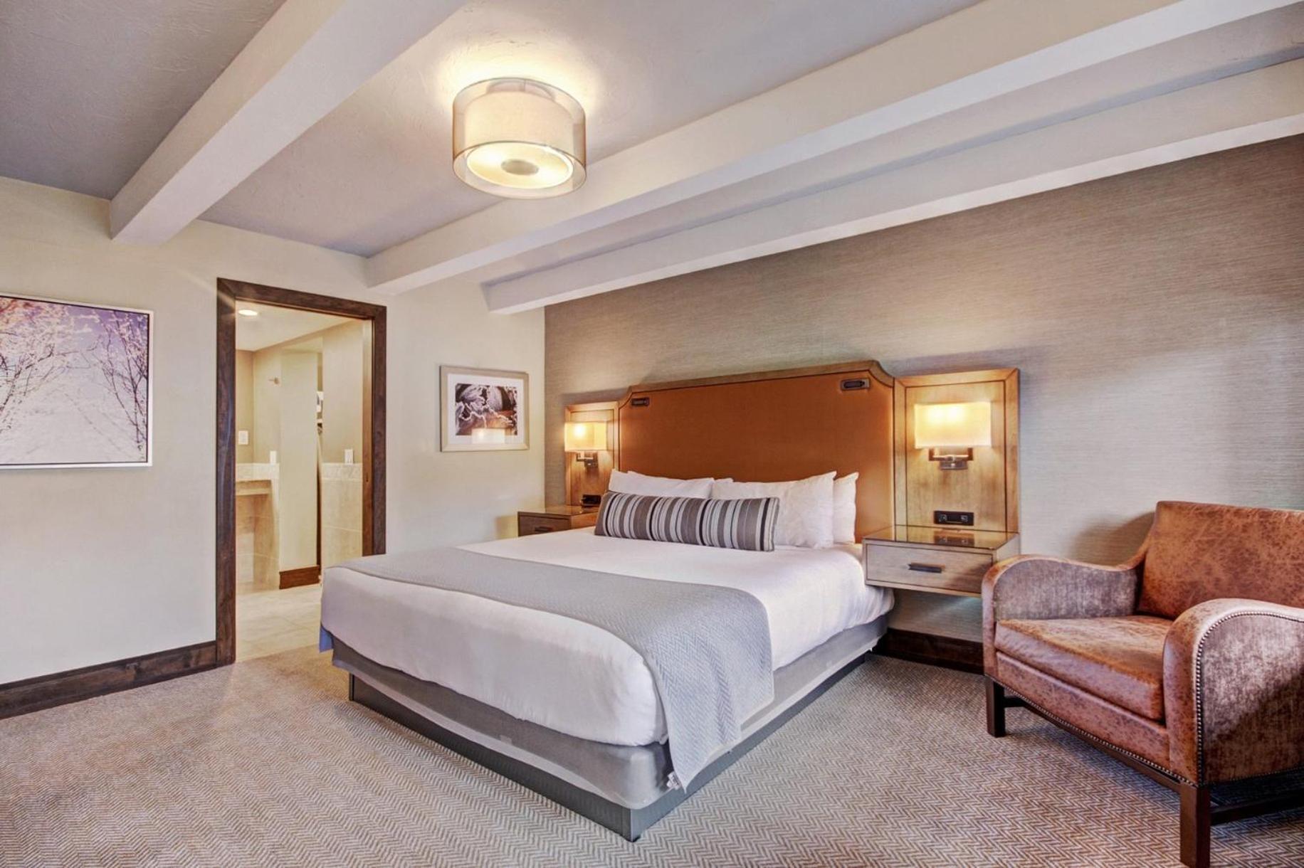 At Vail, A Rockresort