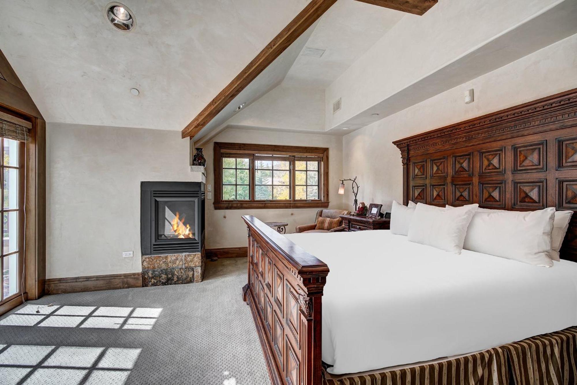 At Vail, A Rockresort