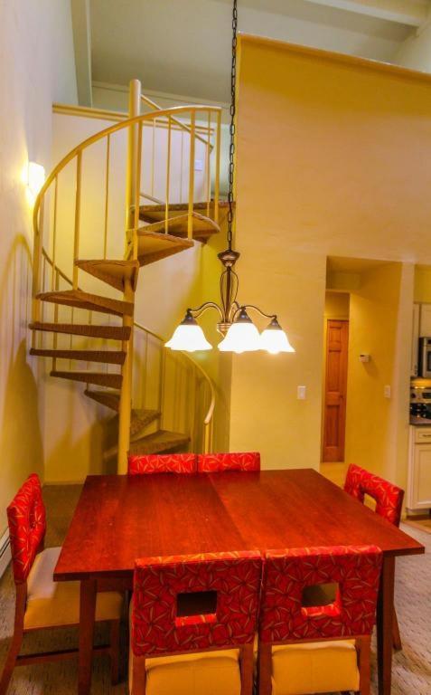 Resort Aspen At Streamside, A Vri