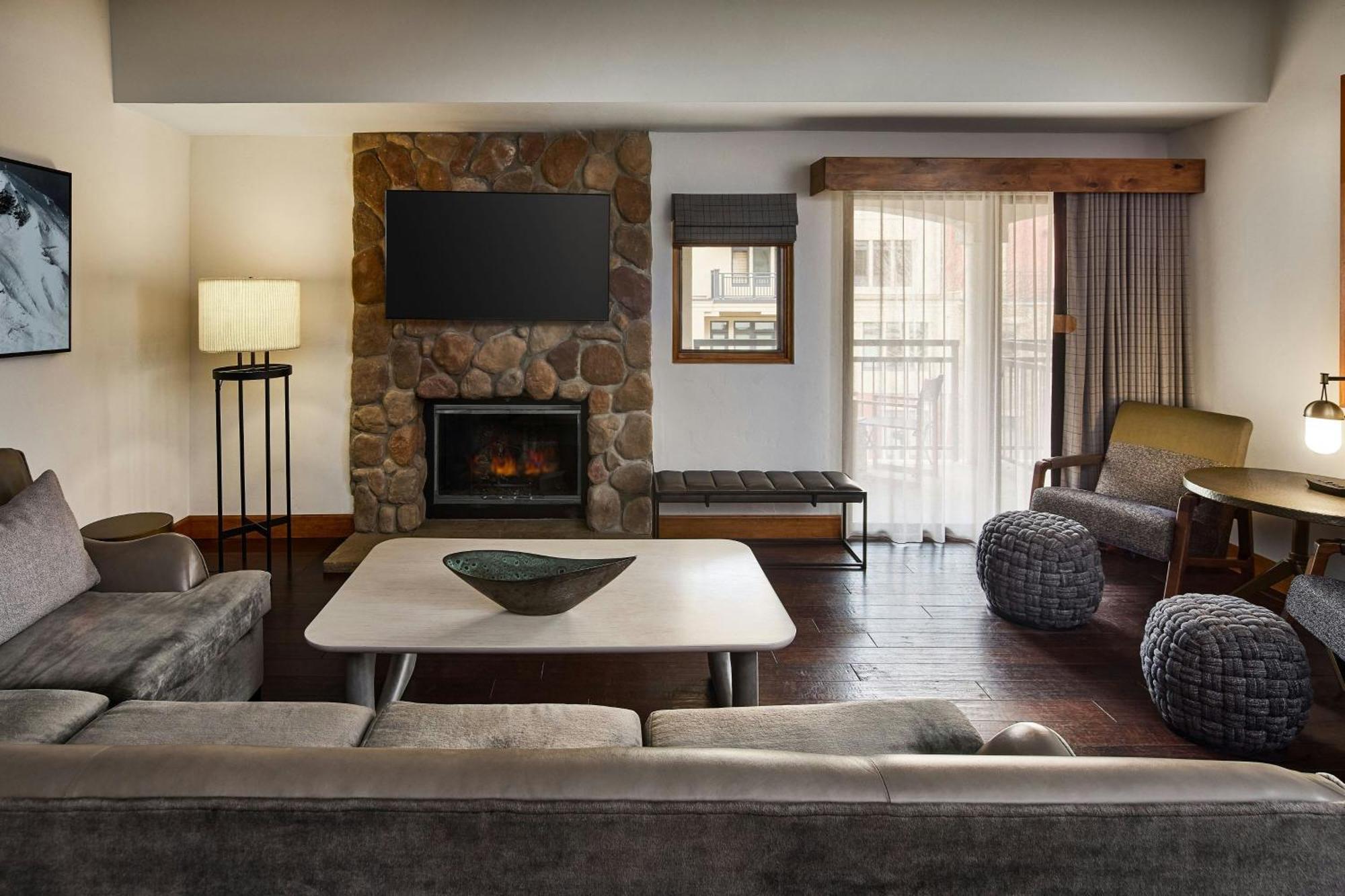 The Hythe, A Luxury Collection Resort, 4*
