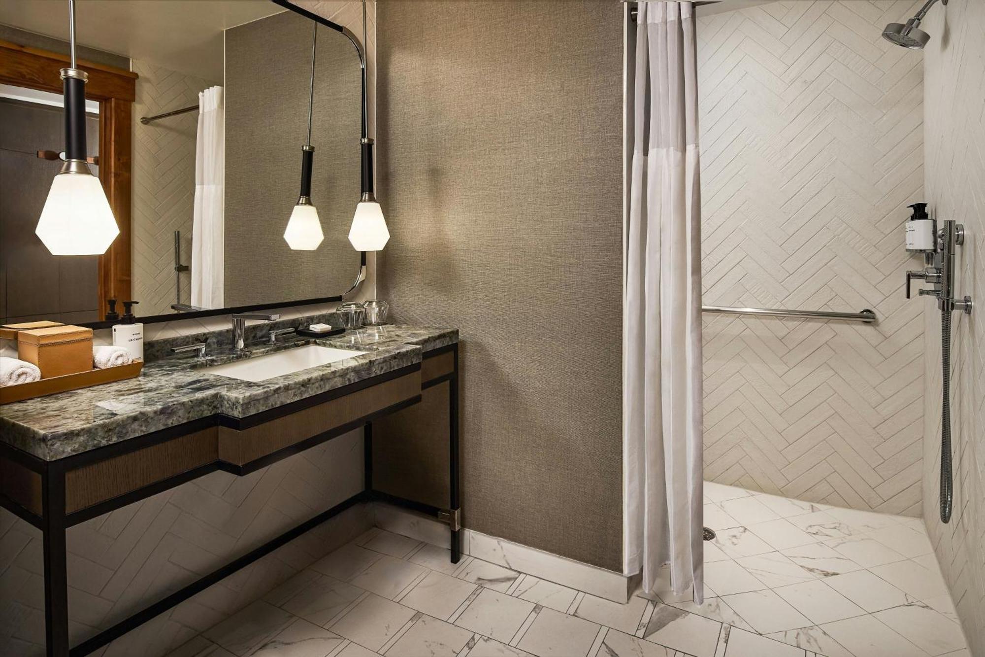 The Hythe, A Luxury Collection Resort, Resort