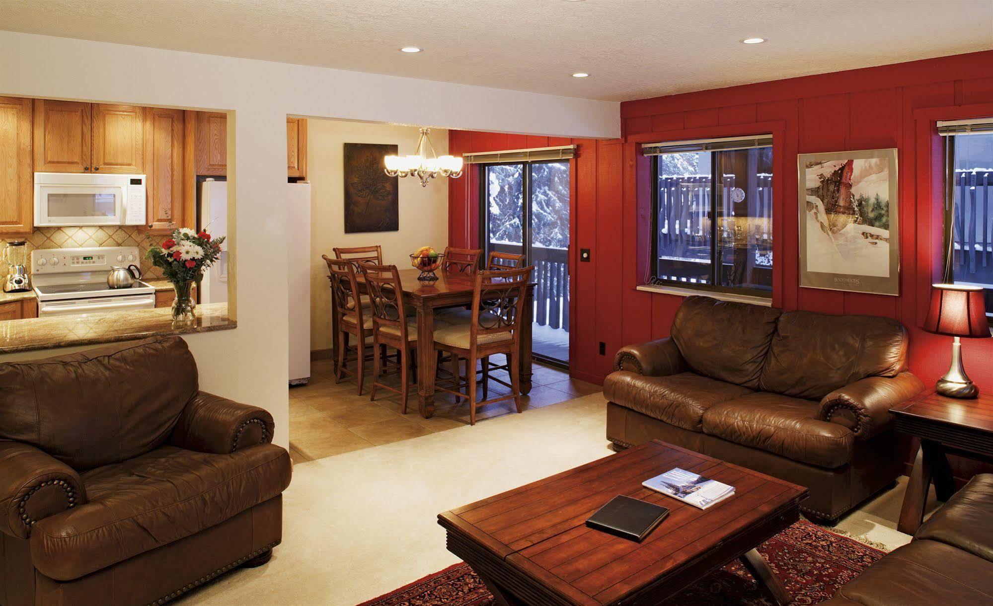 Racquet Club Mountain Resort 3*
