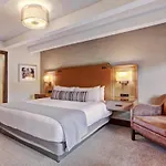 Lodge At Vail, A Rockresort