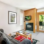 Lift House Lodge, Pet Friendly Studio Condo