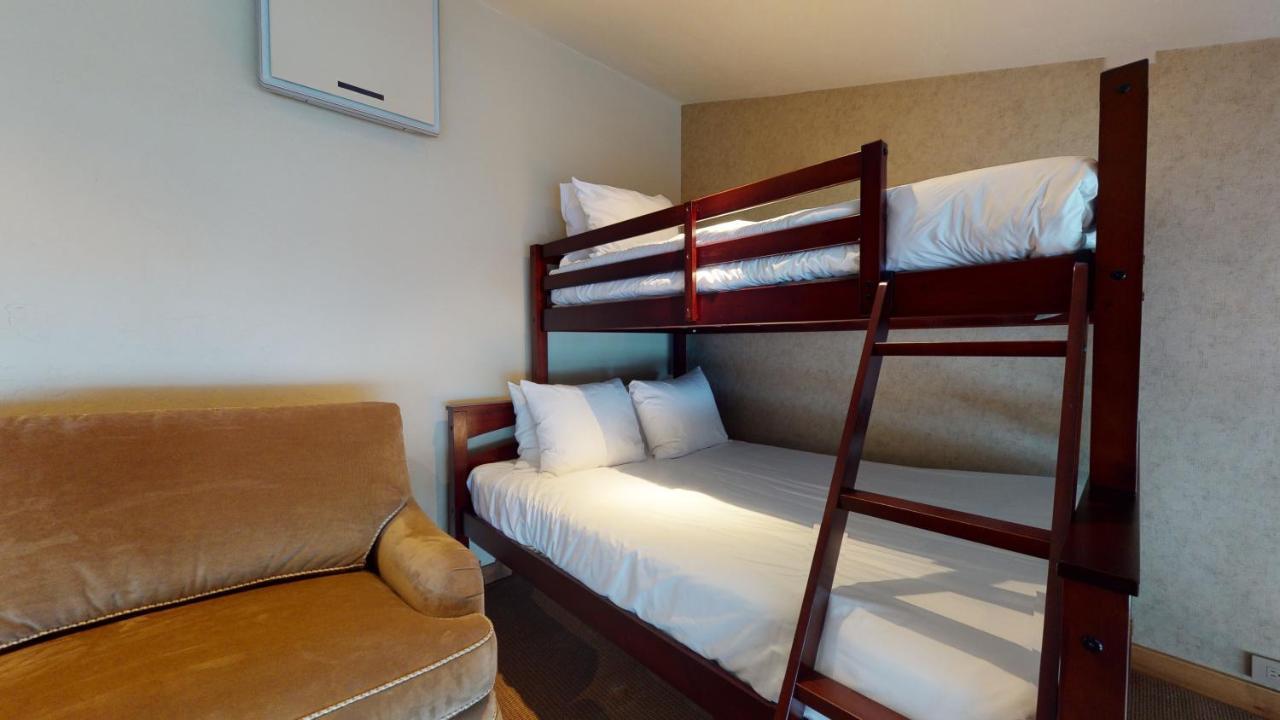 The Landmark 4*
