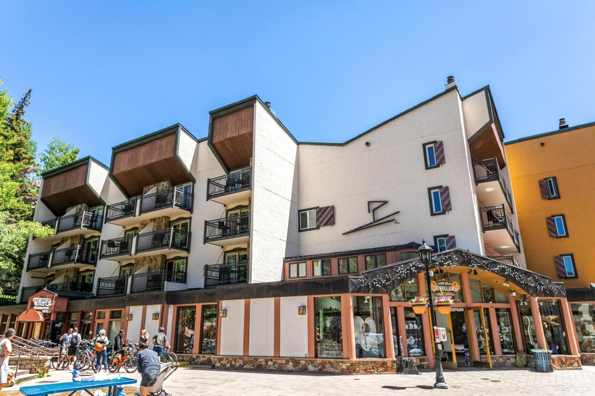 Lift House Lodge, Remodeled Downtown Lionshead * Vail