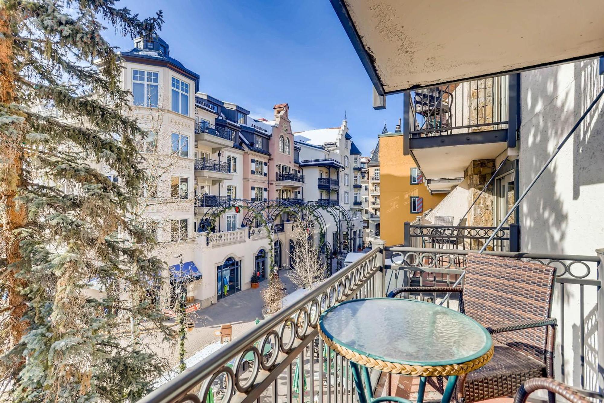 Holiday home Lift House Lodge, Remodeled Downtown Lionshead